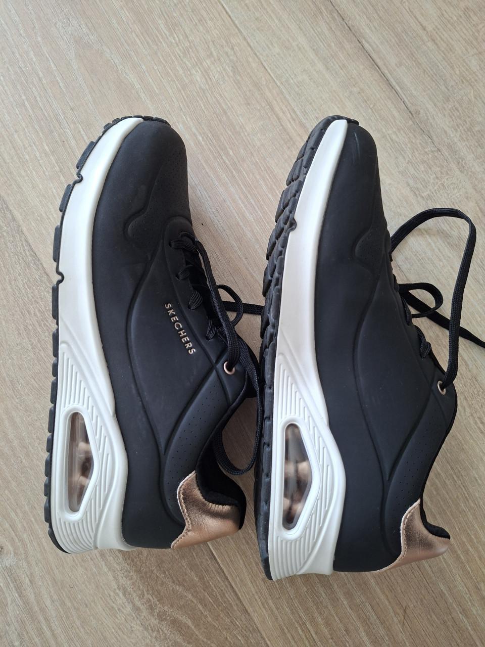 Zgan Skechers maat 42