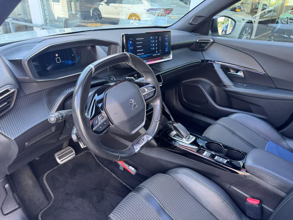 Peugeot 2008 1.2 puretech gt-line