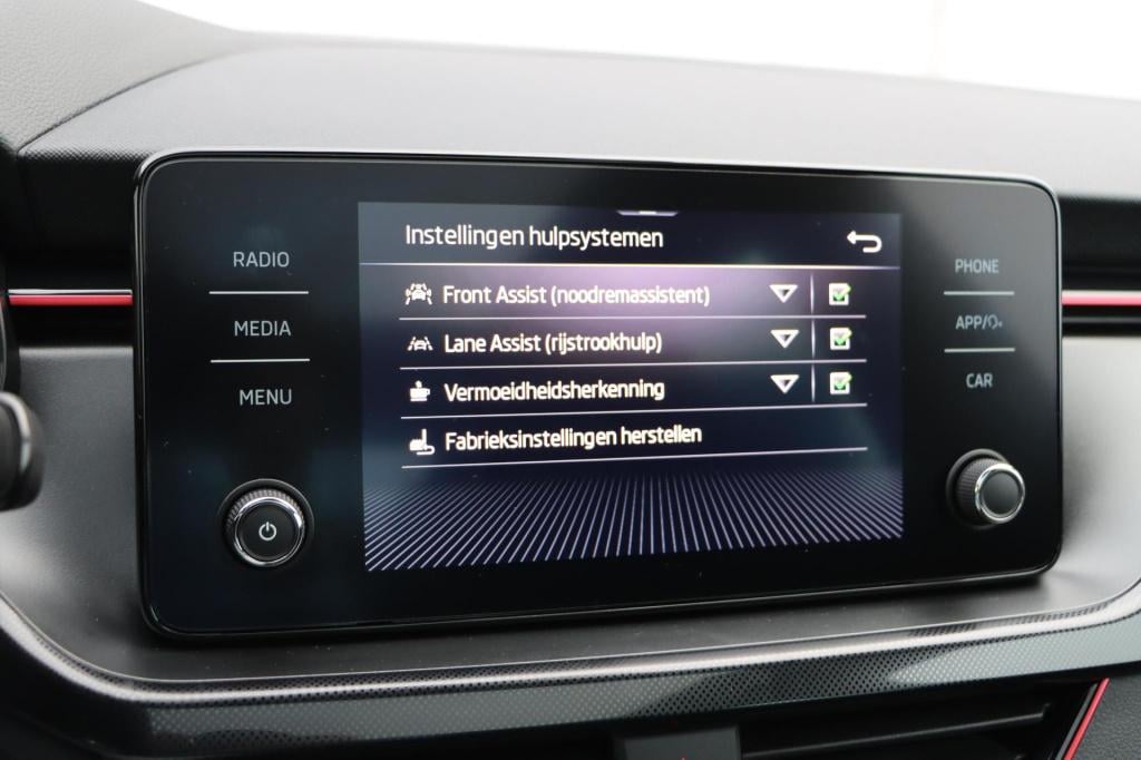 Skoda Scala 1.0 tsi sport business