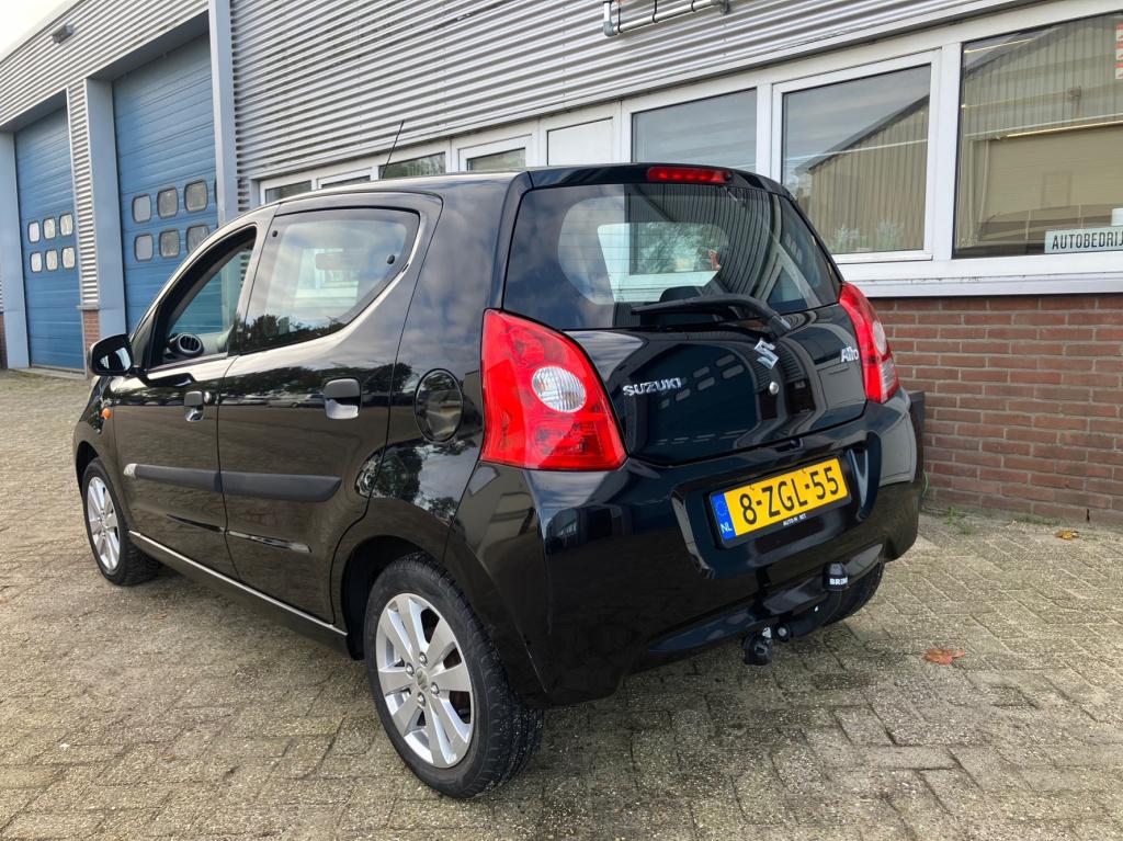 Suzuki Alto 1.0 celebration easss