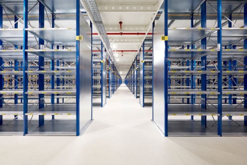Magazijninrichting, opslagsystemen, stellingen uit voorraad