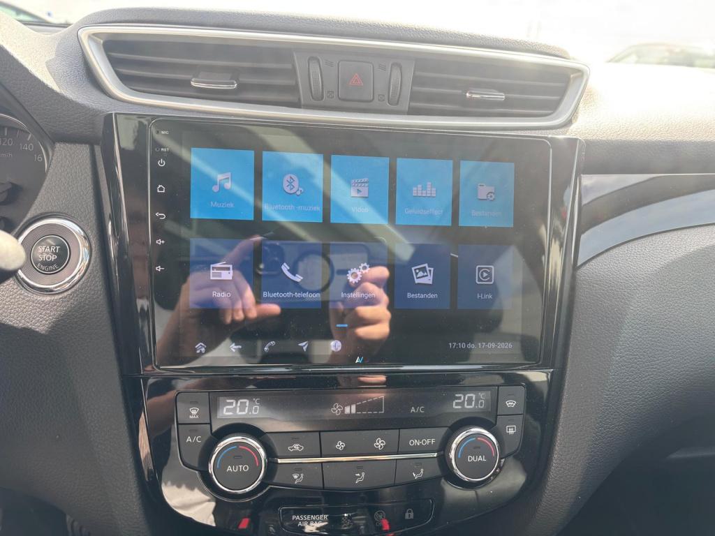 Nissan Qashqai 1.6 tekna panoramadak | stoelverwaming | navigatie | cruisec