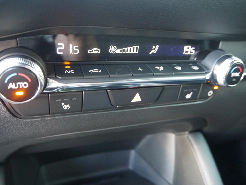 Mazda 3 2.0 e-skyactiv-g m hybrid 122 exclusive-line design pack