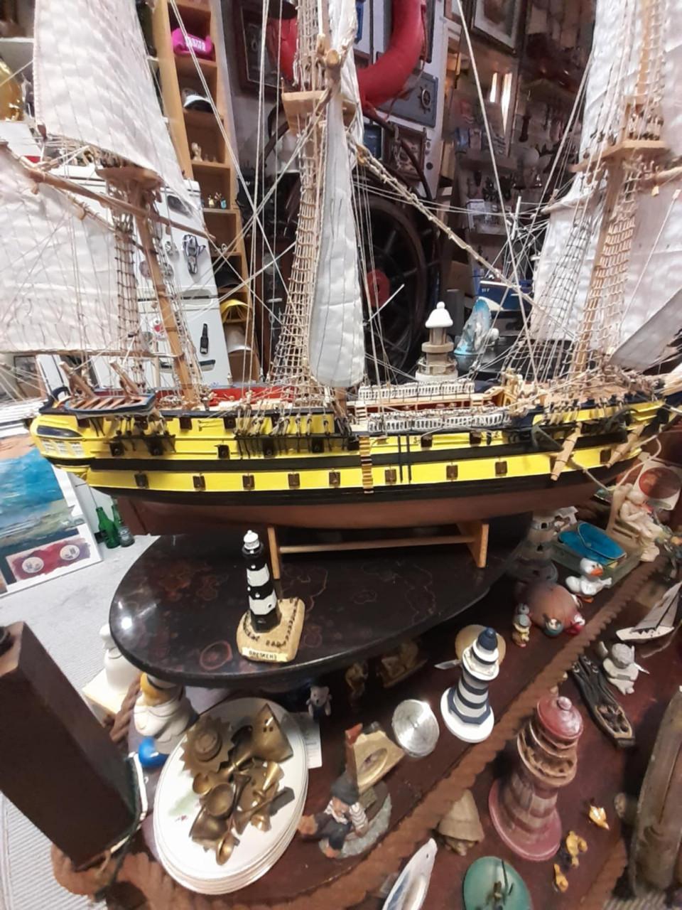 Scheepsmodel Serapis    engels linieschip