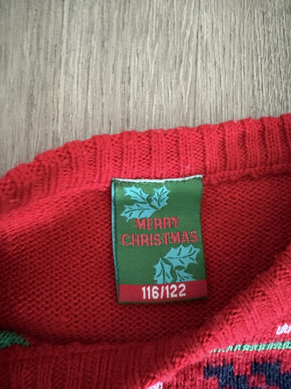 Kersttrui maat 116-122.