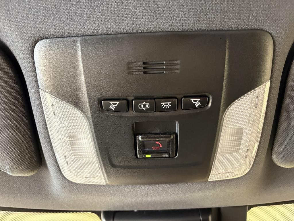 Toyota Corolla Touring Sports 2.0 hybrid first ed.