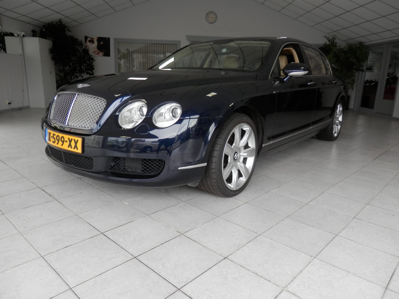 Auto Garant Biedt Aan: Bentley Continental Flying SPUR