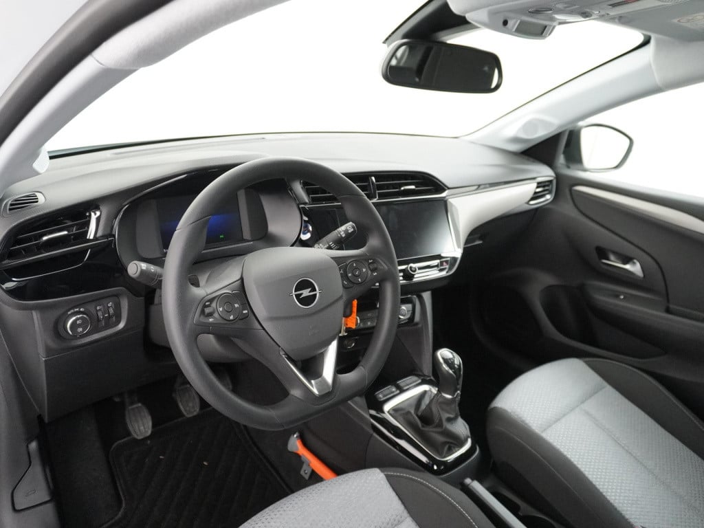 Opel Corsa 1.2 edition || € 3.750 van mossel voorraadvoordeel ||
