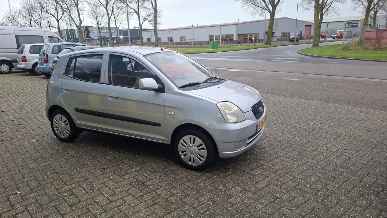 Kia Picanto 1.0 LX 5deurs bj:2006 apk 12-2026