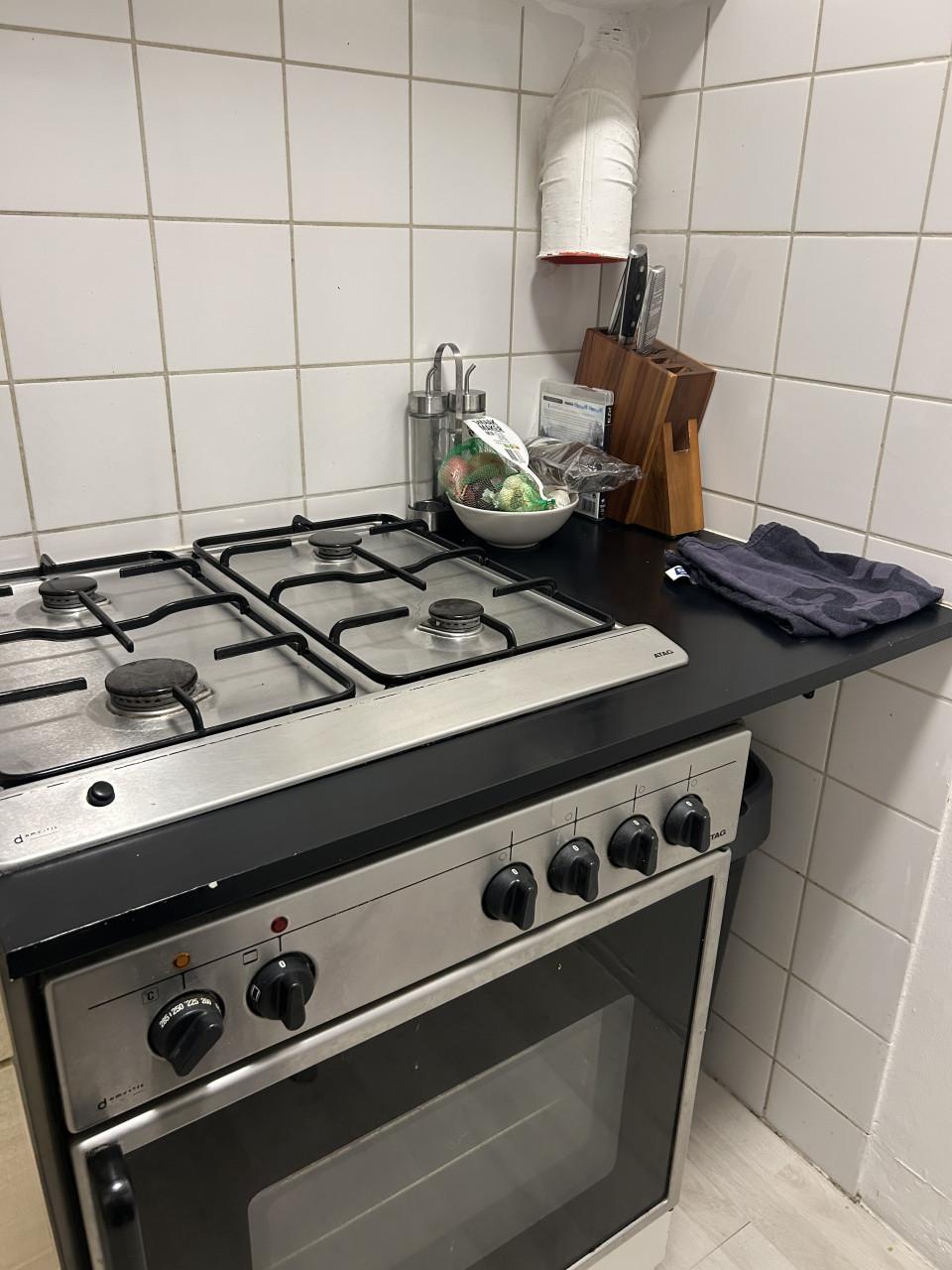 Gratis af te halen fornuis met oven