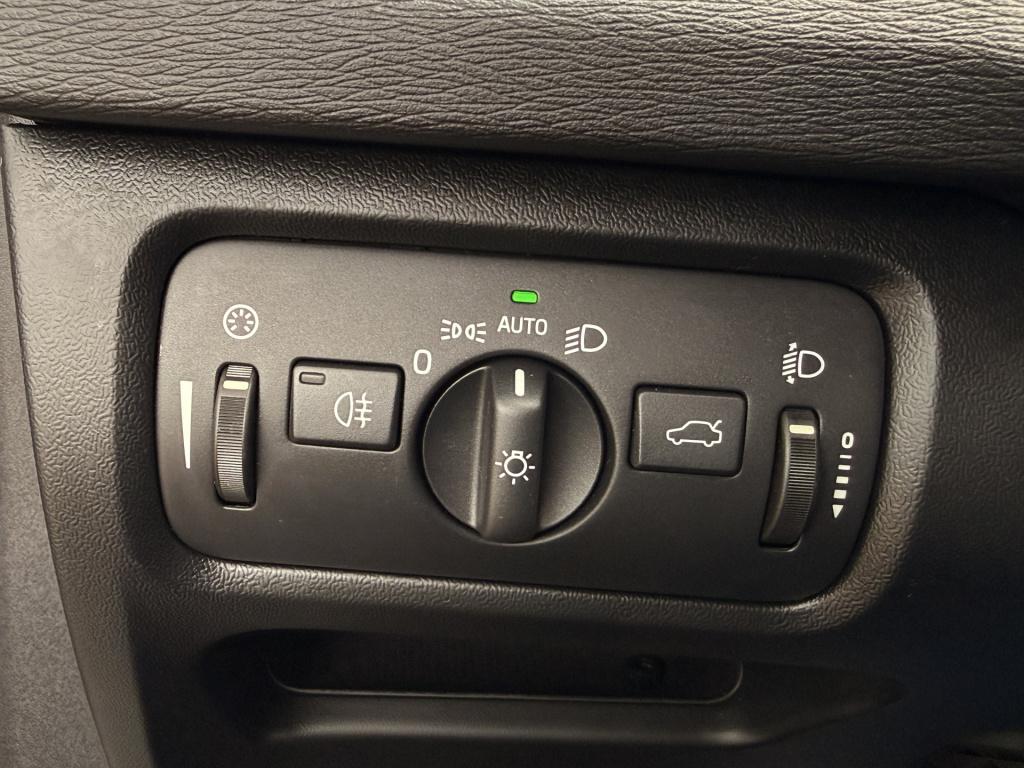 Volvo V40 1.6 t2 | cruise | navi | achteruitrijcamera