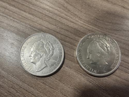 2x rijksdaalder Wilhelmina (1932 en 1943)