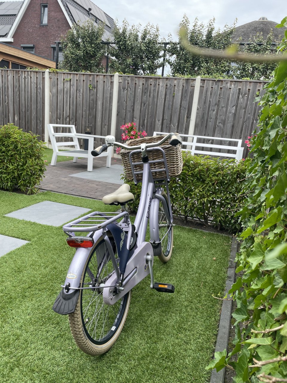Leuke meisjesfiets Loekie 22 inch