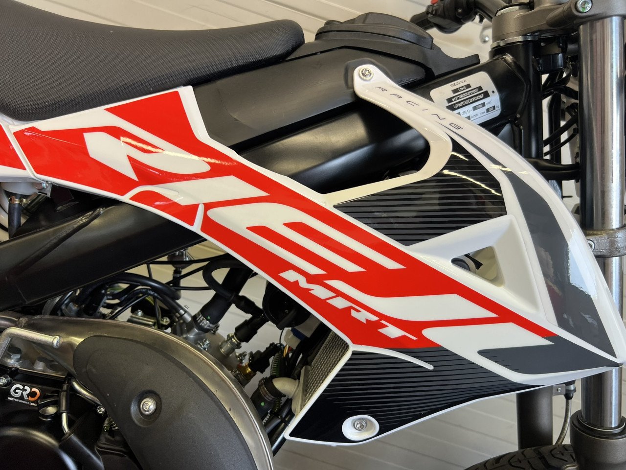 Rieju MRT 50 wit de allerlaatste E5 nu voor €3499,-!