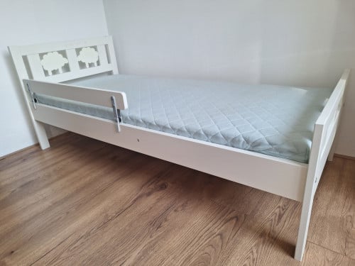 Te koop: net kinderbed