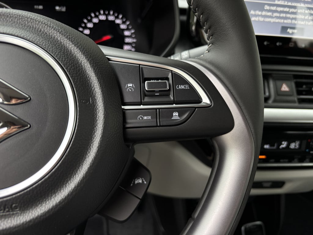 Suzuki Swift 1.2 style smart hybrid