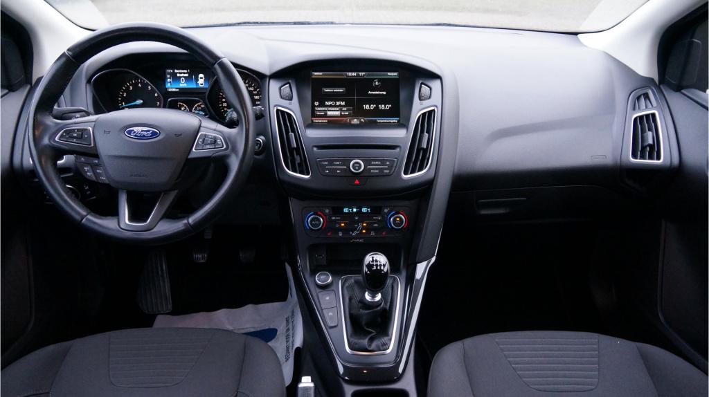 Ford Focus wagon 1.5 titanium edition rijklaar incl. garantie