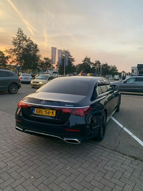 Mercedes-Benz E-Klasse 400 e 4matic amg line l panoramadak l techniek pakke