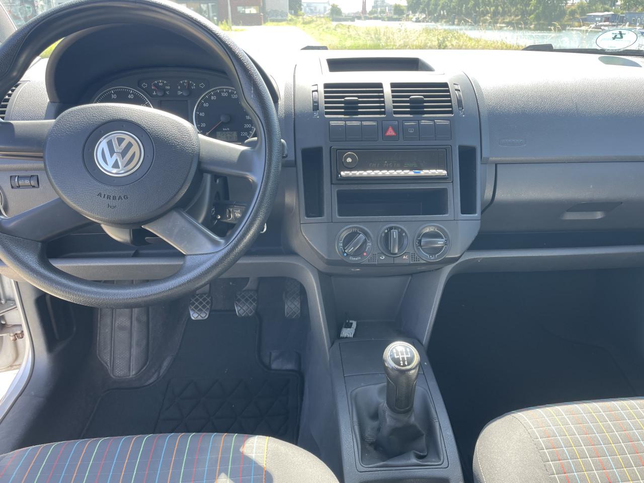 Volkswagen polo 1.2 optive 5 deurs airco