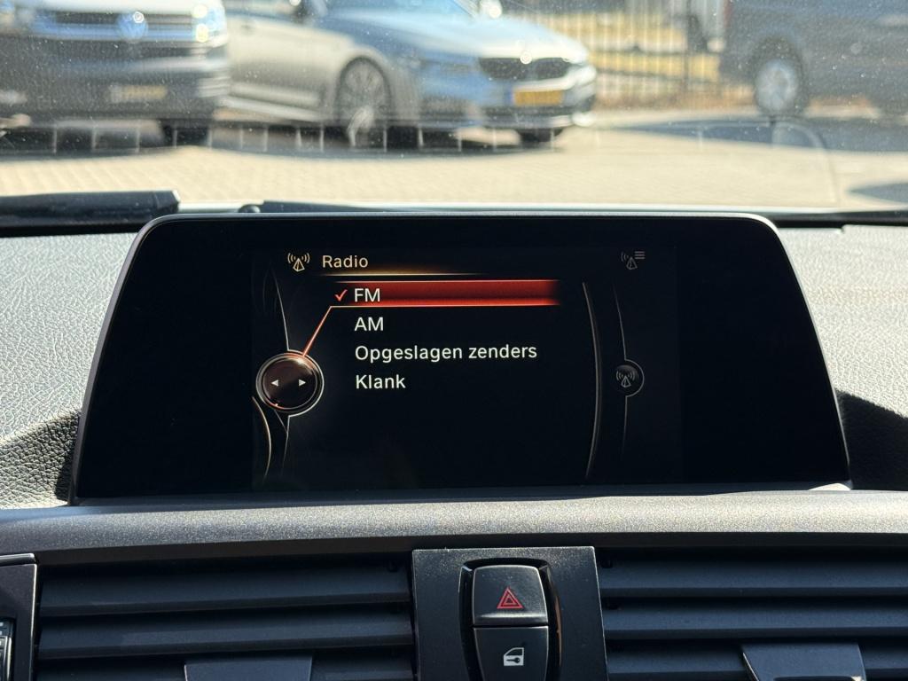 BMW 1 Serie 118i ede corporate lease essential | cruise | navi | led | 18 i