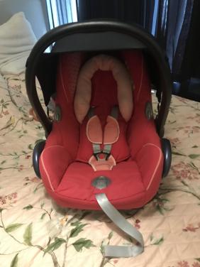 Maxi cosi, zwart/rood