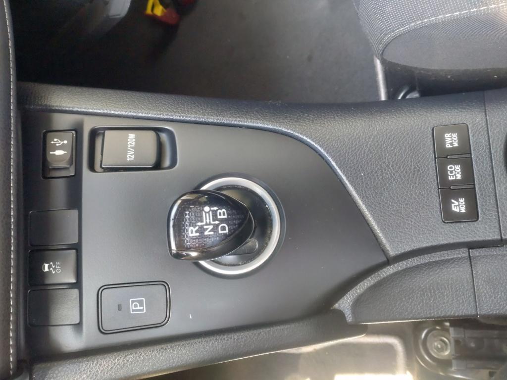 Toyota Auris touring sports 1.8 hybrid | automaat