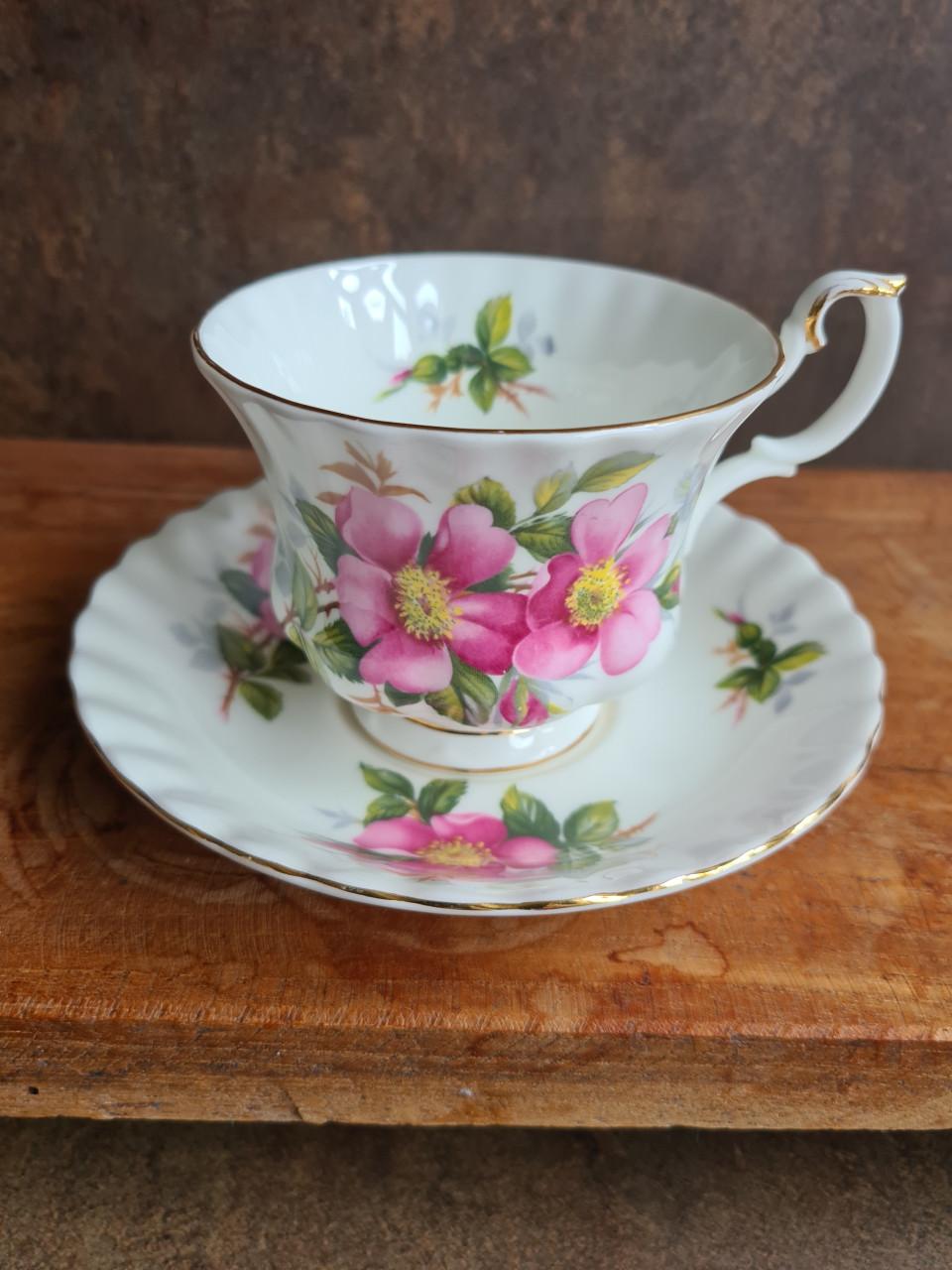 Royal Albert Prairie Rose theekop en schotel