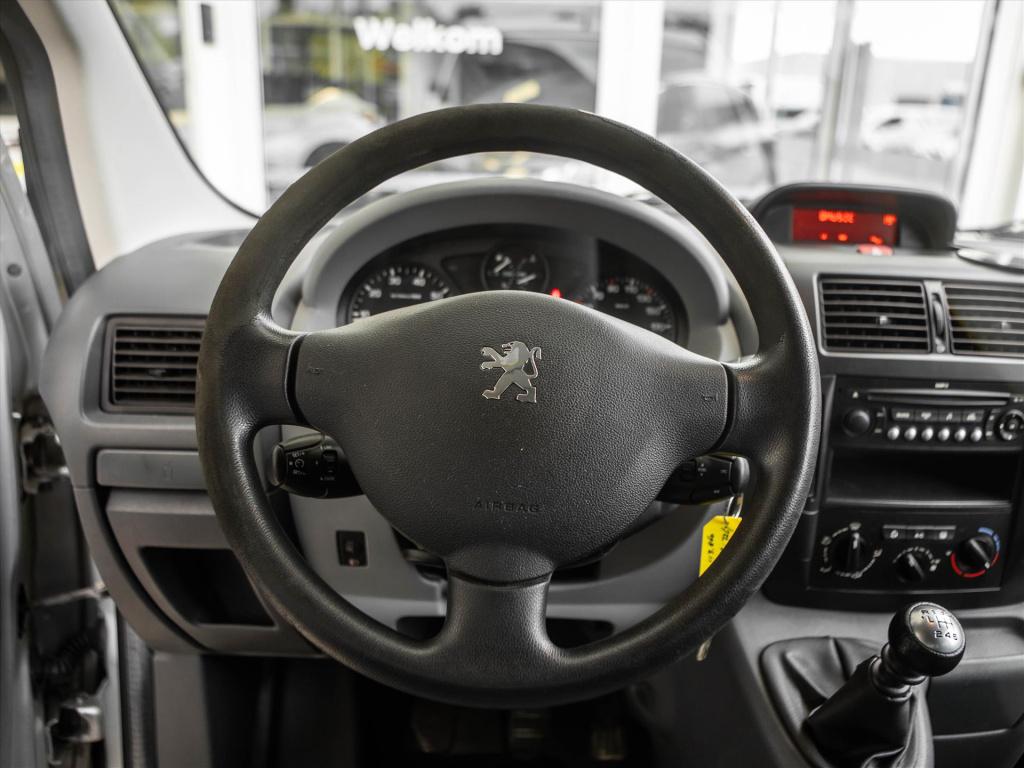 Peugeot Expert 2.0 hdi 120pk l2 dc