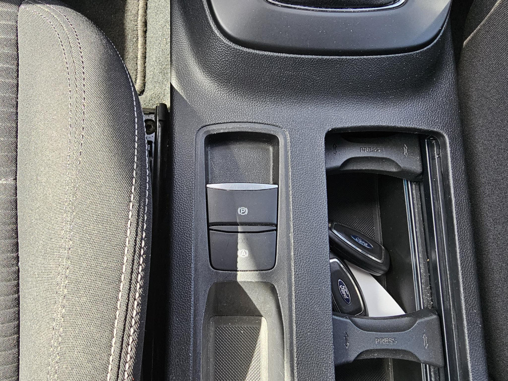 Ford Focus wagon 1.0 ecoboost titanium business