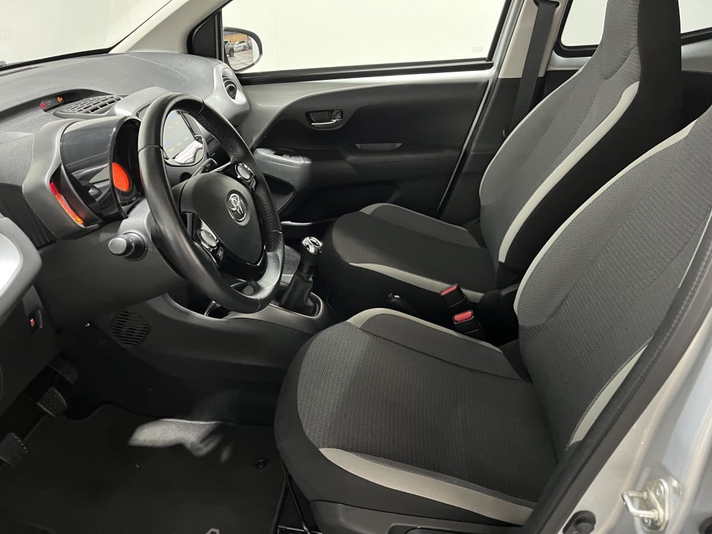 Toyota Aygo 1.0 vvt-i x-joy