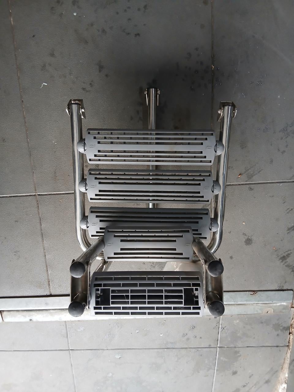 Zwemtrap met plateau