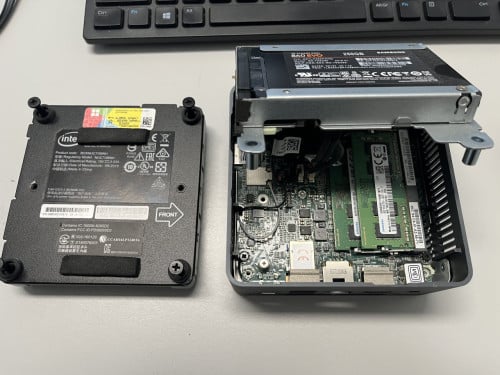 Intel NUC NUC7i5BNH i5-7260U 8Gb-RAM 250Gb-SSD WIFI-BT Win11 Pro €85