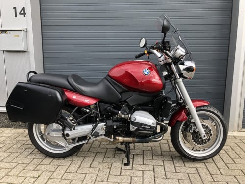 BMW R1100R, nieuwstaat met 60dkm, koffers, onderhoud net uitgevoerd €2350,-