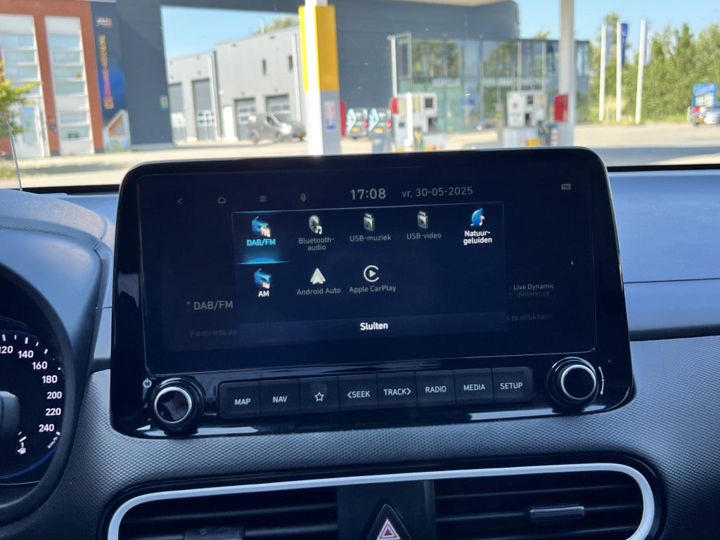 Hyundai Kona 1.6 gdi hev premium sky