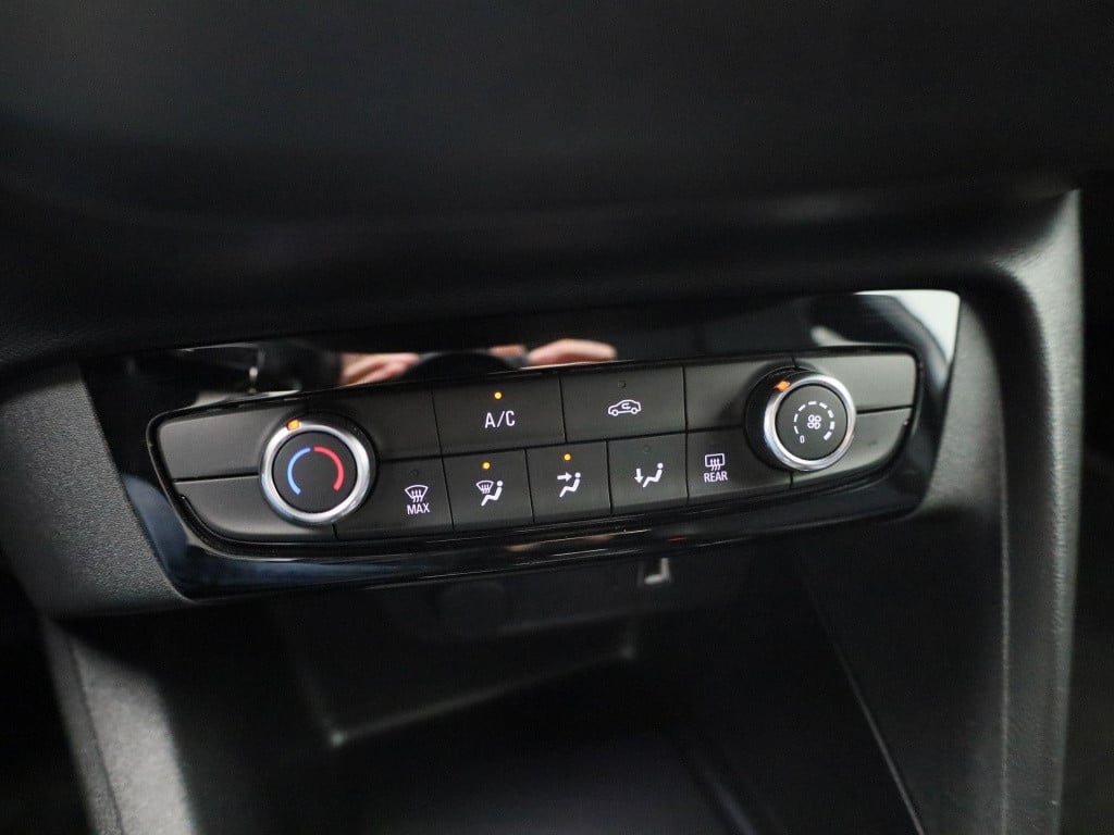 Opel Corsa 1.2 elegance | automaat | navigatie | apple carplay / android au
