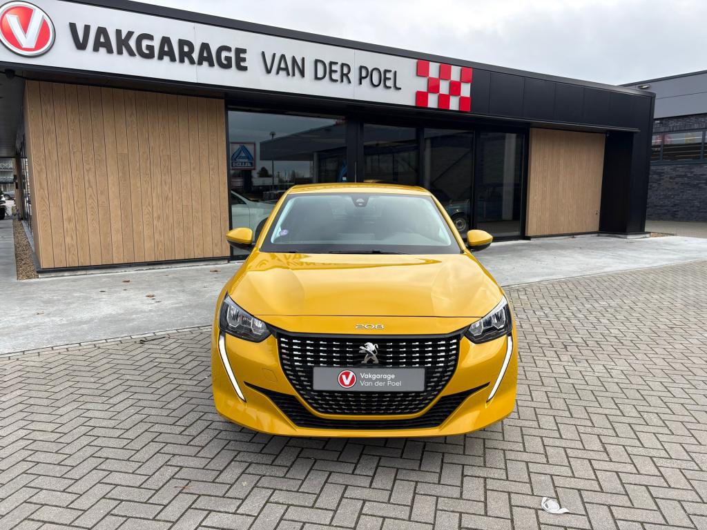 Peugeot 208 1.2 puretech blue lease active