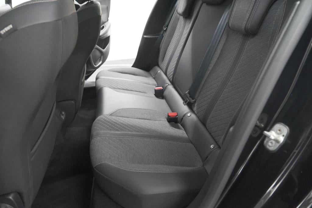 Peugeot 208 puretech 100 allure | parkeersensoren | navigatie | apple carpl