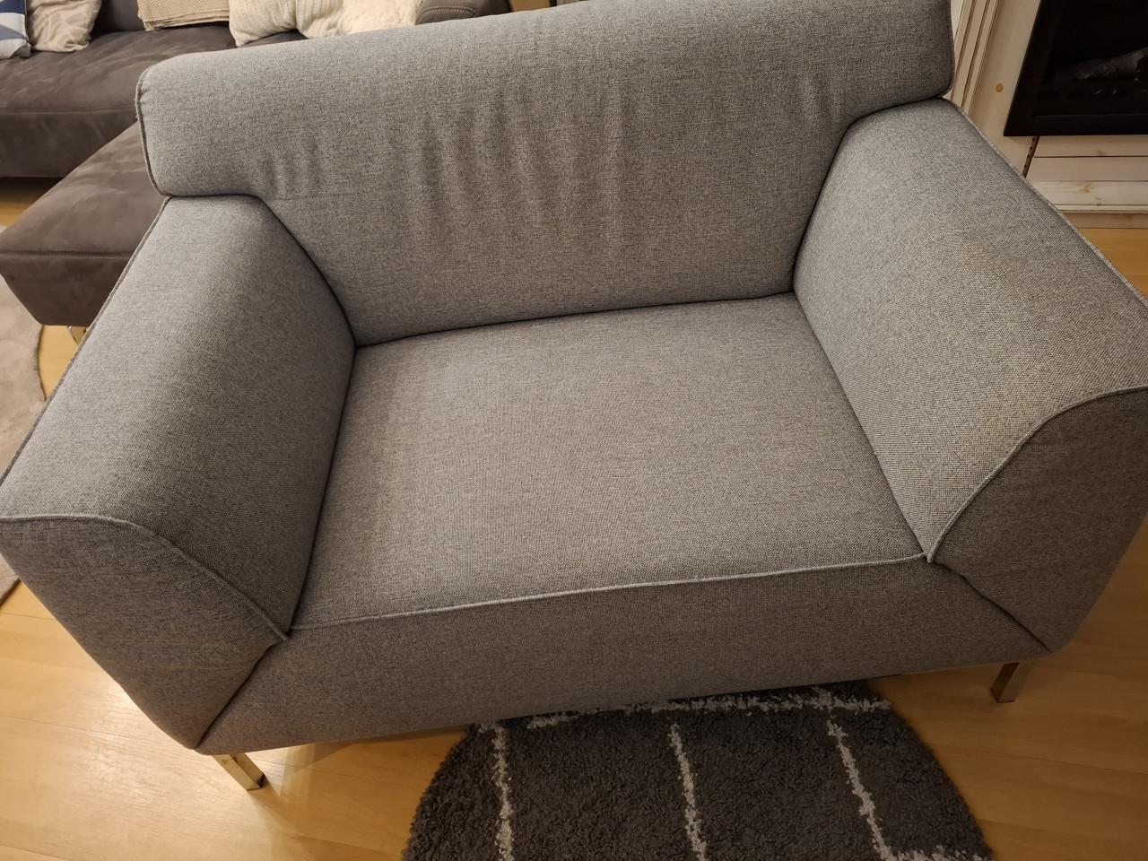 Loveseat