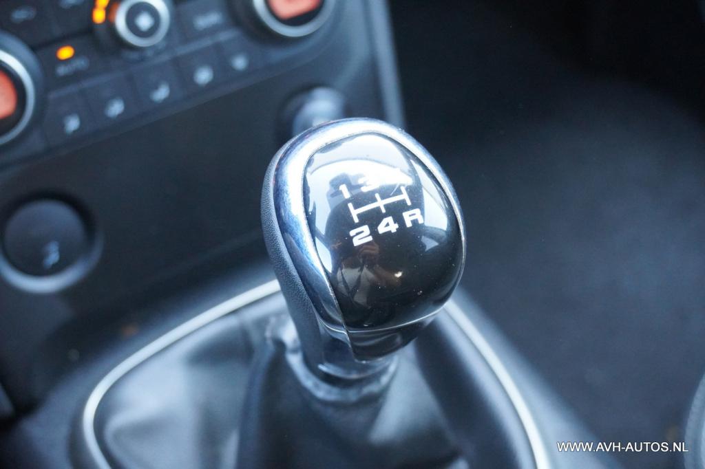 Nissan Qashqai 1.6 connect edition