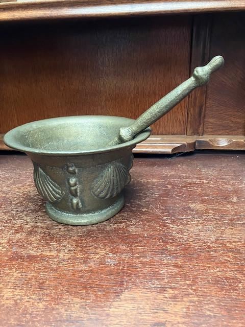 Antieke Spaanse vijzel uit Santiago de Compostela