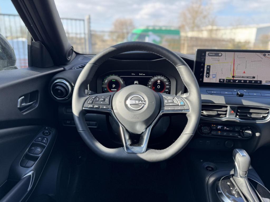 Nissan Juke 1.6 hybrid n-sport cold + tech pack