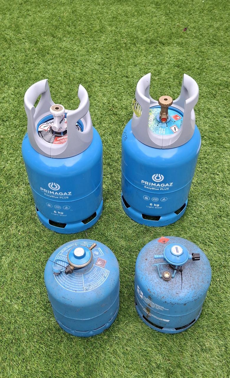2 Nieuwe gasflessen lichtgewicht en 2x 704 camping gasflessen