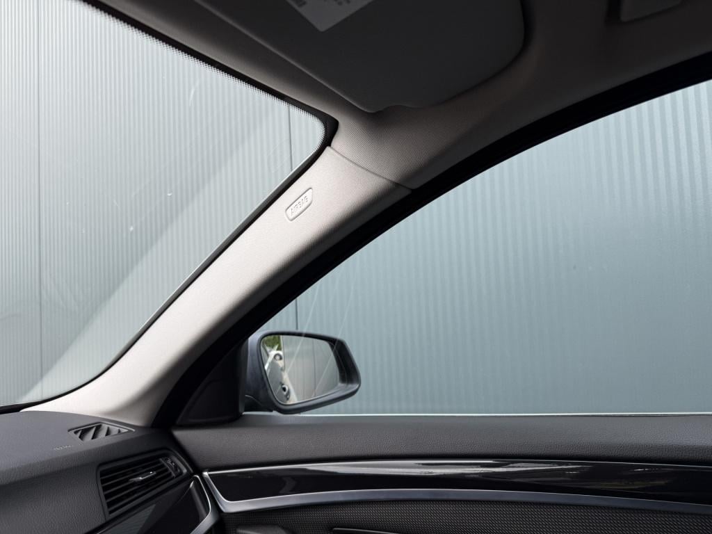 BMW 5 Serie 528i 6-cilinder executive sedan