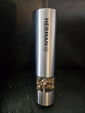 RVS Peper of Zout molen op batterijen Herman den Blijker