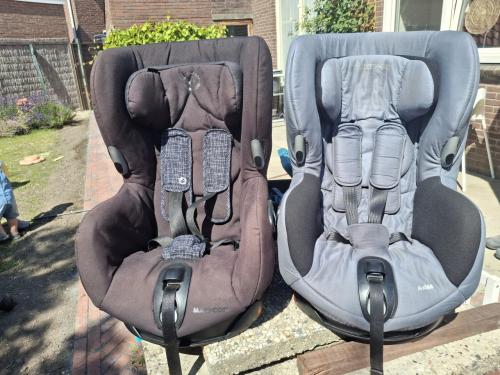 Autostoelen maxi cosi axiss
