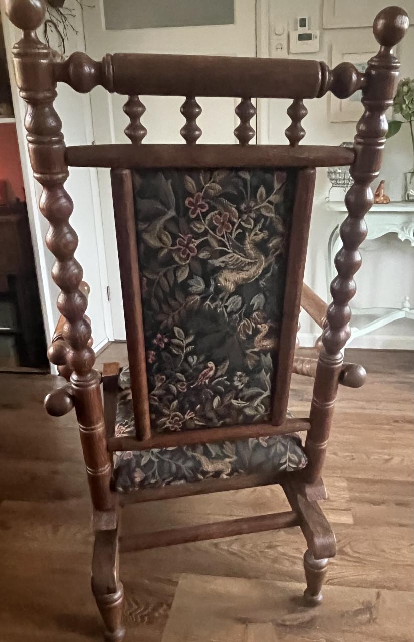 Antieke schommelstoel te koop