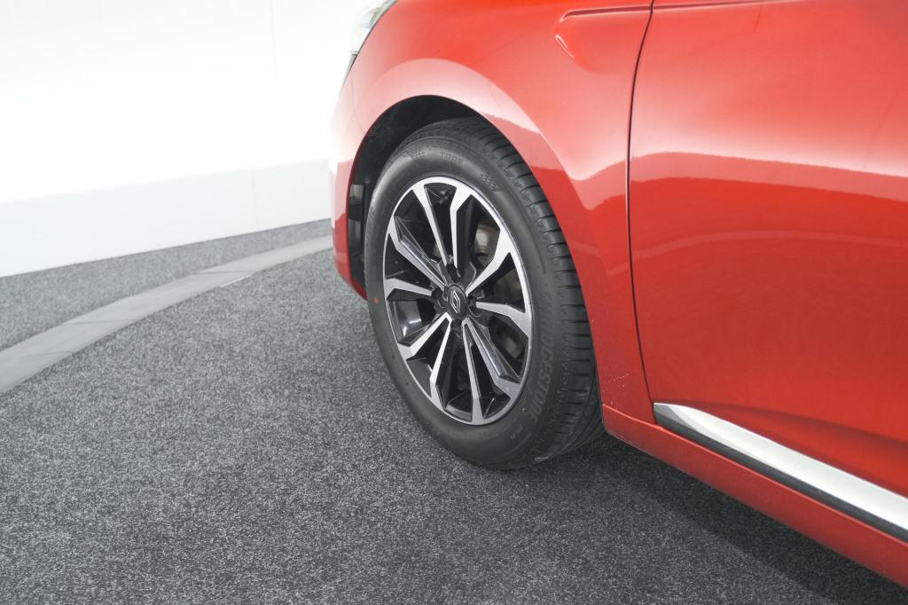 Renault Clio tce 90 gpf techno | 360 camera | adaptieve cruise control | 9.