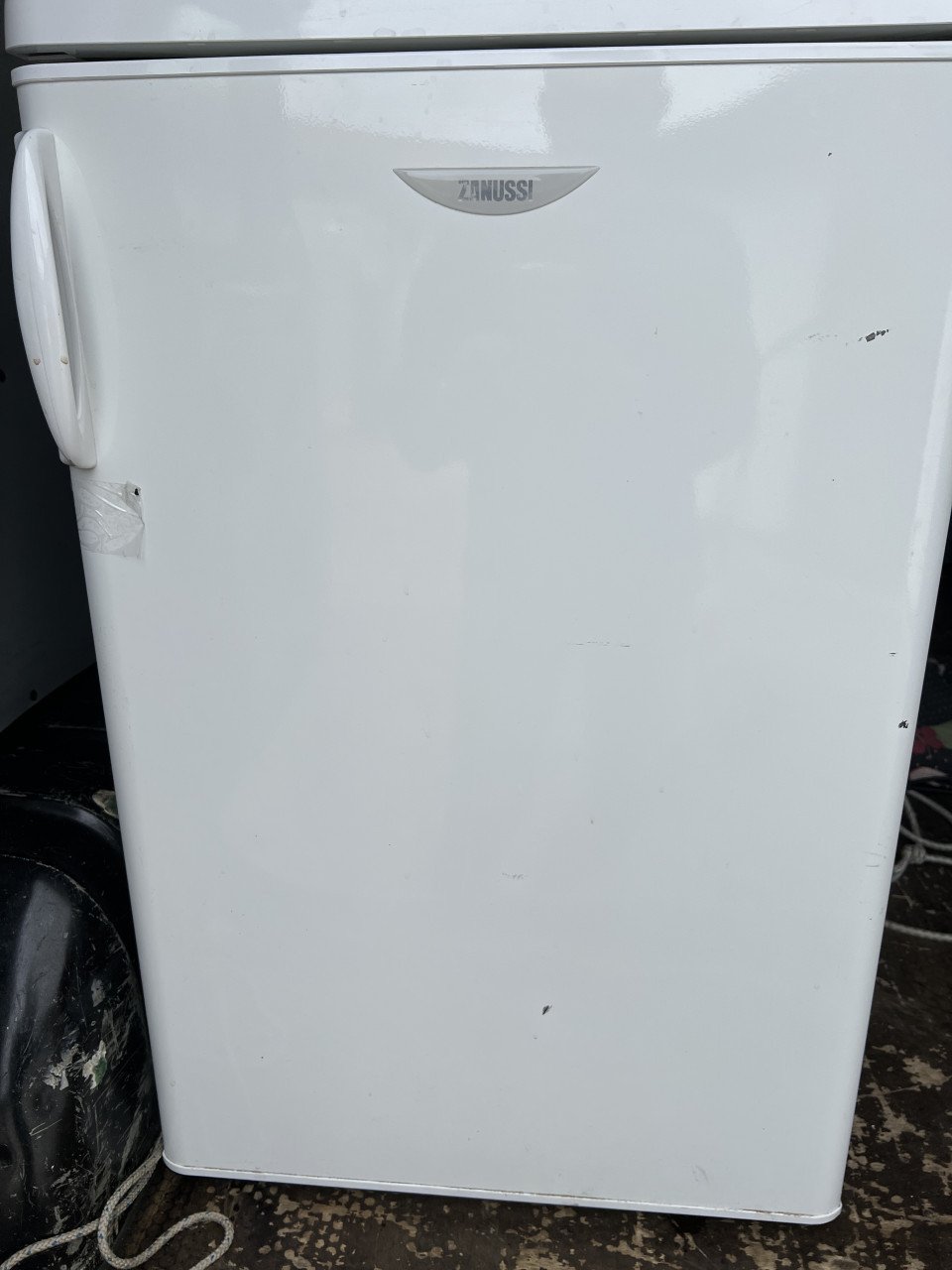 Tafelmodel Koelkast met vriesvak 85x55 cm. Klasse A+ als nieuw