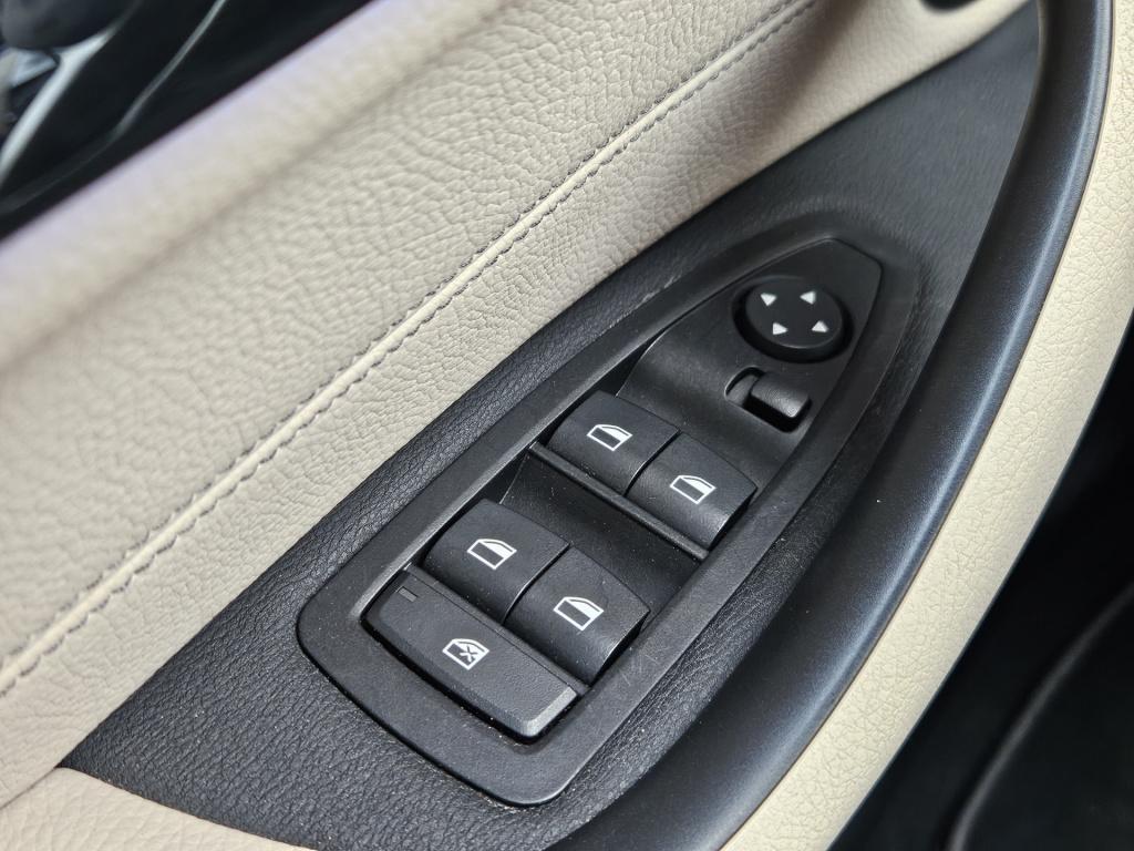 BMW X1 sdrive18i high executive | acc | camera