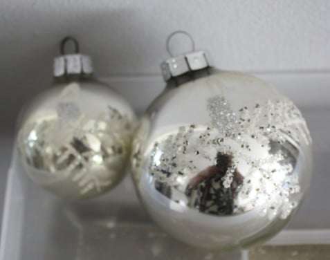 Set van 2 glazen kertballen met kaars print oud